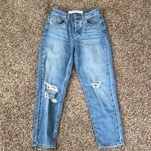 Brandy Melville Boyfriend Jeans